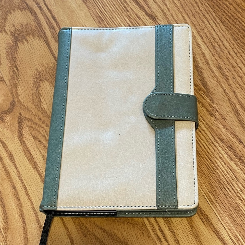 Grid Paper Notebook - Picture 2 of 8